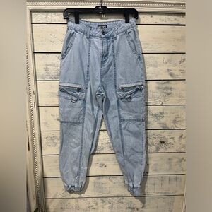 Hot Topic Baggy Cargo Pocket High Rise Jogger Jeans Size 1